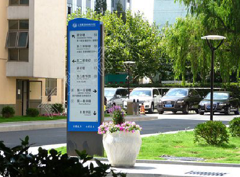 宁化哪些因素影响宣传栏的制作？